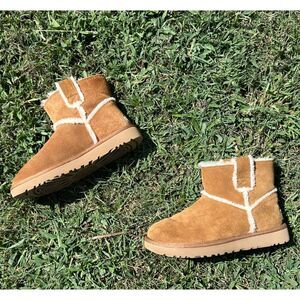 UGG Classic Mini Spill Seam Short Booties Size 7